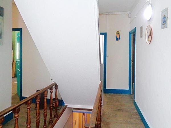 Saint Bonnet Laval(48), maison de 200 m2, 6 chambres avec 1866 m2 de terrain