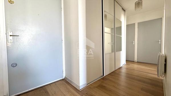 Appartement F3 en parfait état avec garage