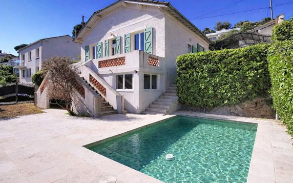 Maison à vendre    4 pièces • 90 m2 Saint-Mandrier-sur-Mer