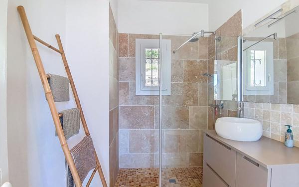 Maison à vendre    4 pièces • 90 m2 Saint-Mandrier-sur-Mer