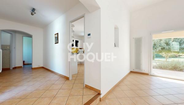 MAZAN - MAISON TRADITIONNELLE 137 M² - PISCINE - DOUBLE GARAGE - 3 429 M² DE TERRAIN - CALME ABSOLU
