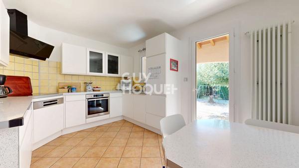 MAZAN - MAISON TRADITIONNELLE 137 M² - PISCINE - DOUBLE GARAGE - 3 429 M² DE TERRAIN - CALME ABSOLU