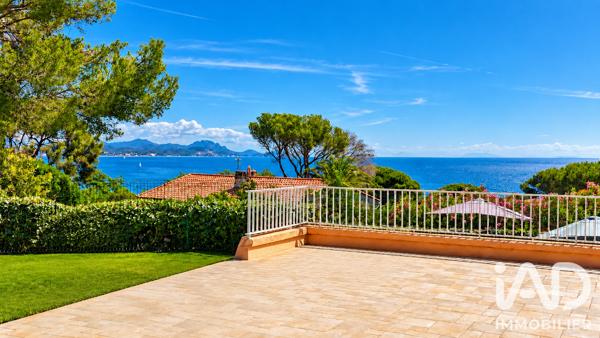 Maison (prestige) à vendre 7 pièces 173 m² Roquebrune-sur-Argens