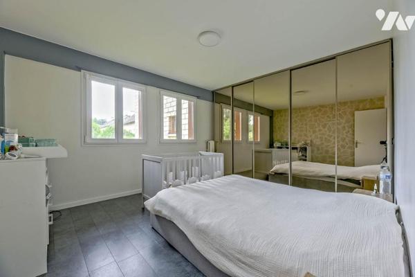 PROCHE CENTRE-VILLE - APPARTEMENT - 3 PIECES - 66m2 - RENOVE 