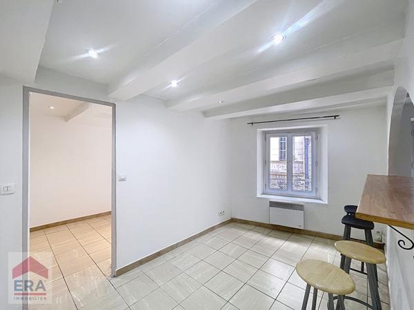 A VENDRE MARSEILLE 13006 CASTELLANE APPARTEMENT T2 CAVE INVESTISSEMENT