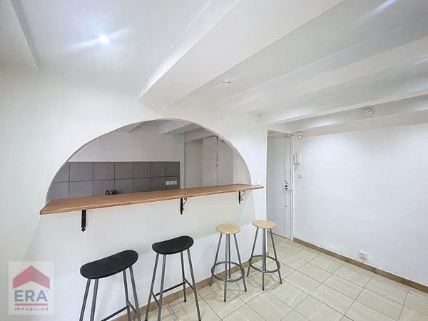 A VENDRE MARSEILLE 13006 CASTELLANE APPARTEMENT T2 CAVE INVESTISSEMENT