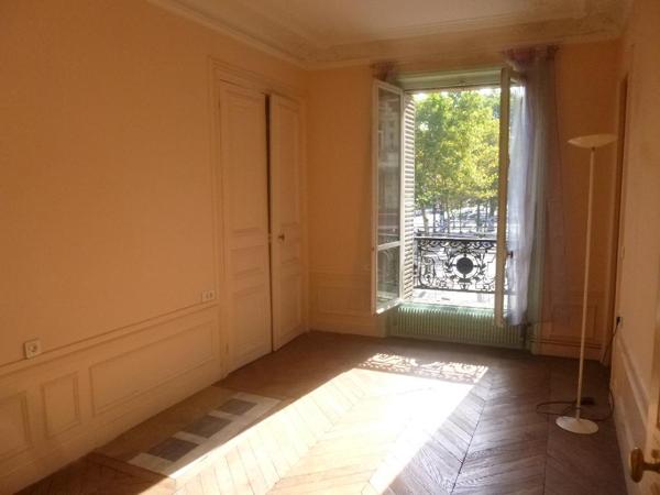 Appartement Paris 3 pièce(s) 60.11 m2