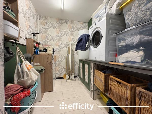 Maison
         6 pièces
        - 172 m² 292 000 € *