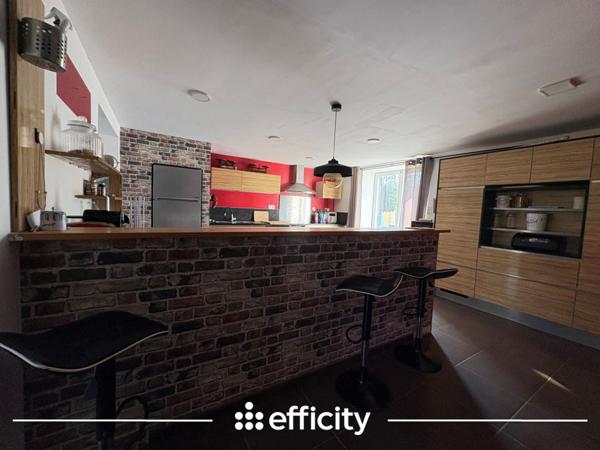 Maison
         6 pièces
        - 172 m² 292 000 € *
