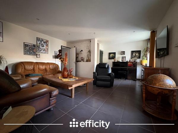 Maison
         6 pièces
        - 172 m² 292 000 € *