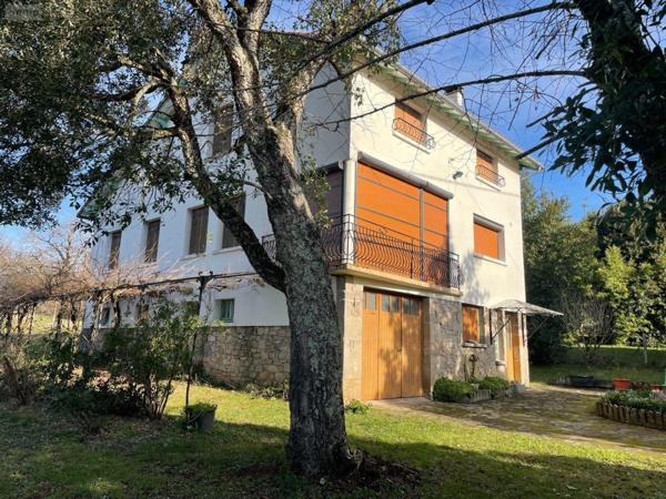 Maison à vendre à Lacapelle-Marival dans le Lot (46120), ref : 46030/MAIS/514