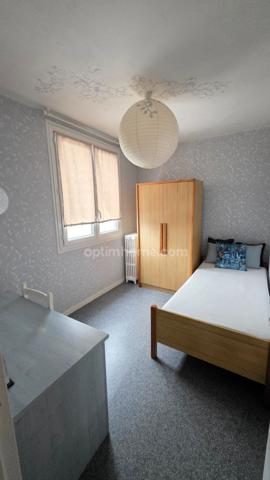 PROCHE CARMES BEL APPARTEMENT RENOVE AU 4 EME ETAGE SANS ASCENSEUR AVEC GARAGE ET CAVE