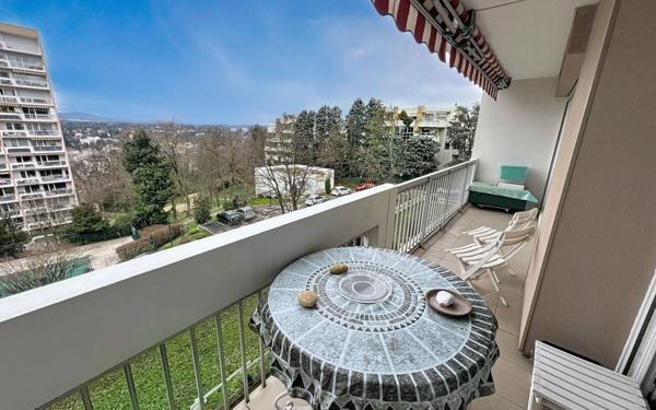 Appartement à vendre    5 pièces • 107 m2 Tassin-la-Demi-Lune