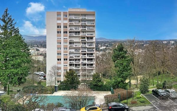 Appartement à vendre    5 pièces • 107 m2 Tassin-la-Demi-Lune