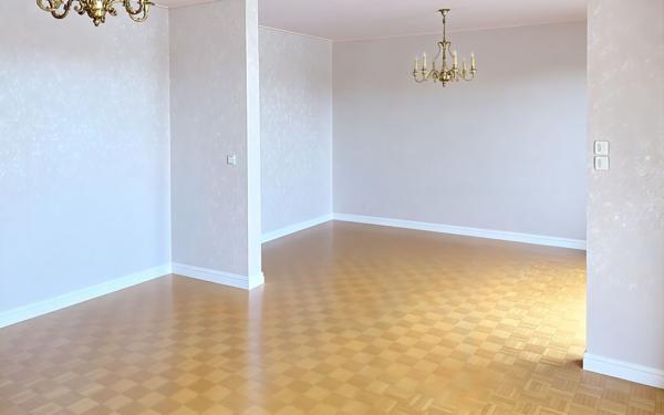 Appartement à vendre    5 pièces • 107 m2 Tassin-la-Demi-Lune