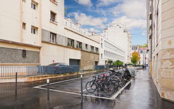 Appartement à vendre    5 pièces • 152,04 m2 Lyon 6