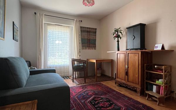 Maison à vendre    7 pièces •  Benet