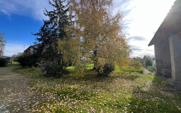 Maison à vendre    7 pièces •  Benet