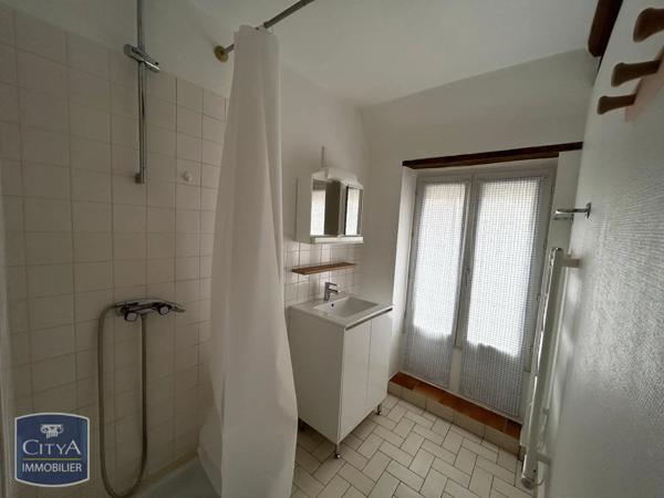 Appartement à louer 1 pièce 29.81m²