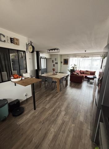 Maison  4 pièce(s)  3 chambre(s)  95 m²