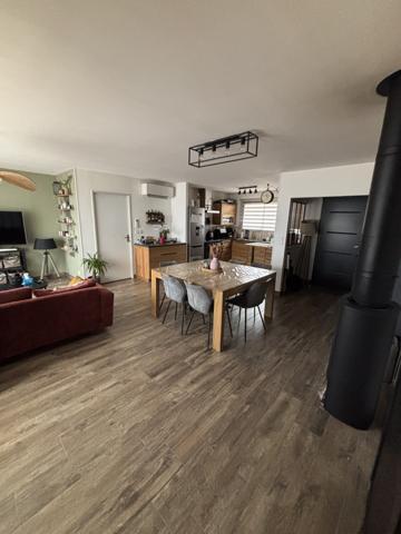 Maison  4 pièce(s)  3 chambre(s)  95 m²