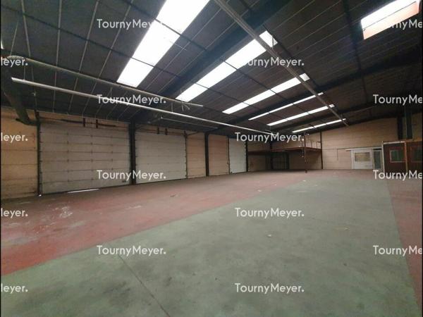 A LOUER MERIGNAC LOCAL D'ACTIVITES de 2 700 M²