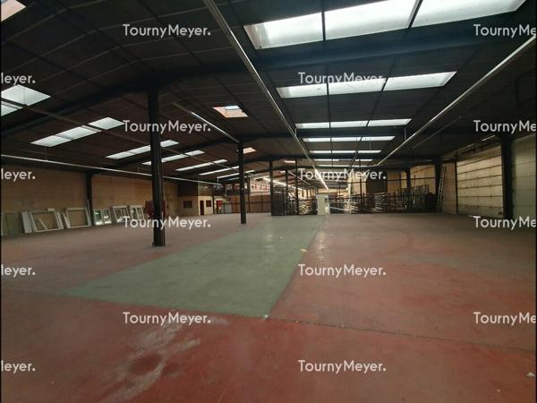 A LOUER MERIGNAC LOCAL D'ACTIVITES de 2 700 M²