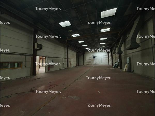 A LOUER MERIGNAC LOCAL D'ACTIVITES de 2 700 M²