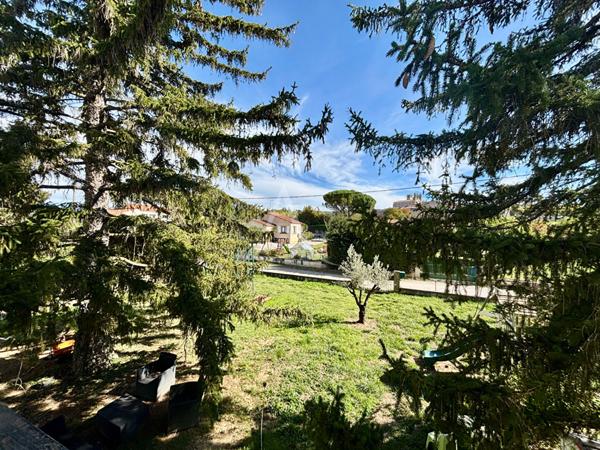 VILLA FAMILIALE DE 243M2 AVEC JARDIN PUIT ATELIER