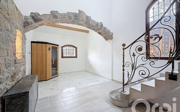 Maison à vendre    5 pièces • 146,32 m2 Brenthonne