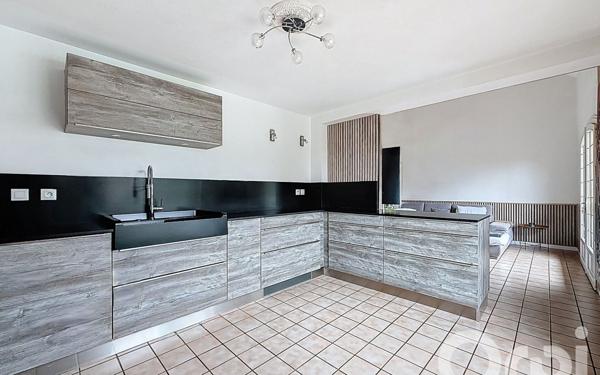 Maison à vendre    5 pièces • 146,32 m2 Brenthonne