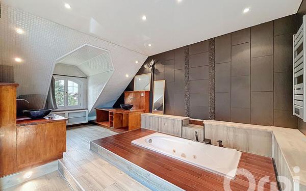 Maison à vendre    5 pièces • 146,32 m2 Brenthonne