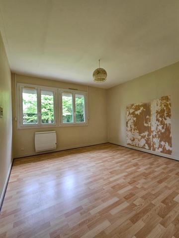 Maison à LA GUIERCHE, 72380 - 4 pièces 84m²