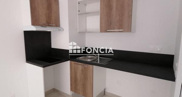 Location Appartement 2 pièces 43.7 m² - Villeneuve-lès-avignon 30400