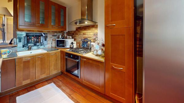 Maison de ville rare, atypique et pleine de charme.