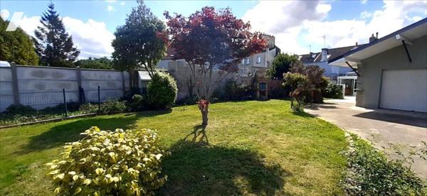 MAISON 4 CHAMBRES EQUEURDREVILLE CENTRE + GARAGE + JARDIN