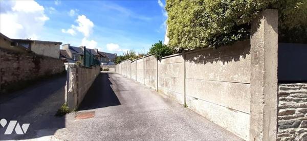 MAISON 4 CHAMBRES EQUEURDREVILLE CENTRE + GARAGE + JARDIN