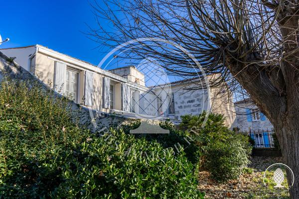 Maison de Ville à Vendre à Nieul sur Mer