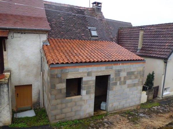 Maison à vendre |  Saint-Germain-des-Prés |  3 pièces | 139 m²