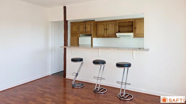 APPARTEMENT LUMINEUX AVEC PARKING