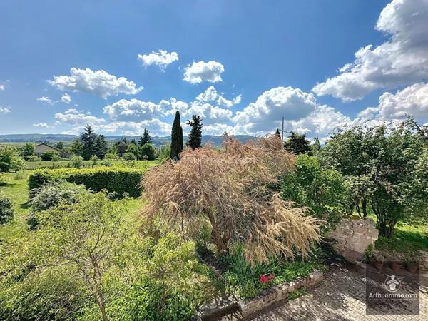 Vente Maison 10 pièces 240 m2 à Renaison