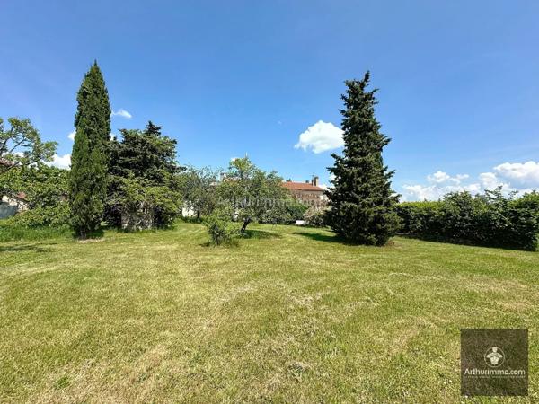 Vente Maison 10 pièces 240 m2 à Renaison