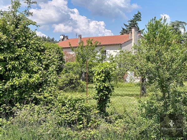 Vente Maison 10 pièces 240 m2 à Renaison