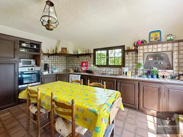 Vente Maison 10 pièces 240 m2 à Renaison