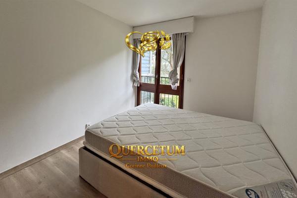 Appartement 51.07 m² 2 pièces 1 chambre - parking extérieur - central sur LE CHESNAY