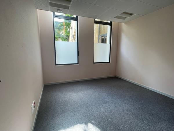 Local commercial 177 m²