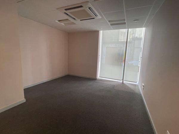 Local commercial 177 m²