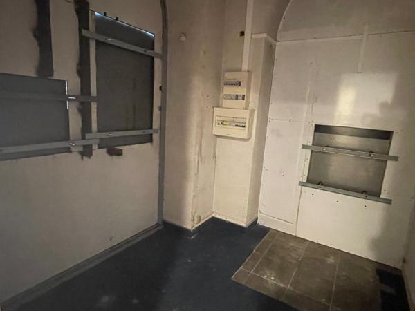 Local commercial 177 m²