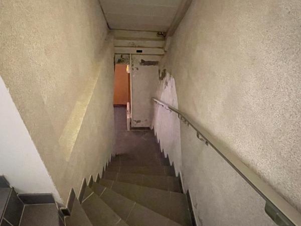 Local commercial 177 m²