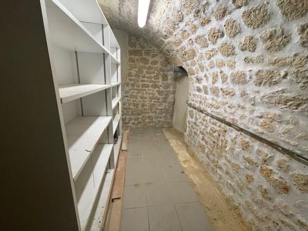 Local commercial 177 m²